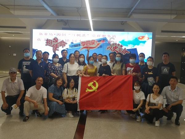 “送万福 进万家” 工会送“福”暖人心